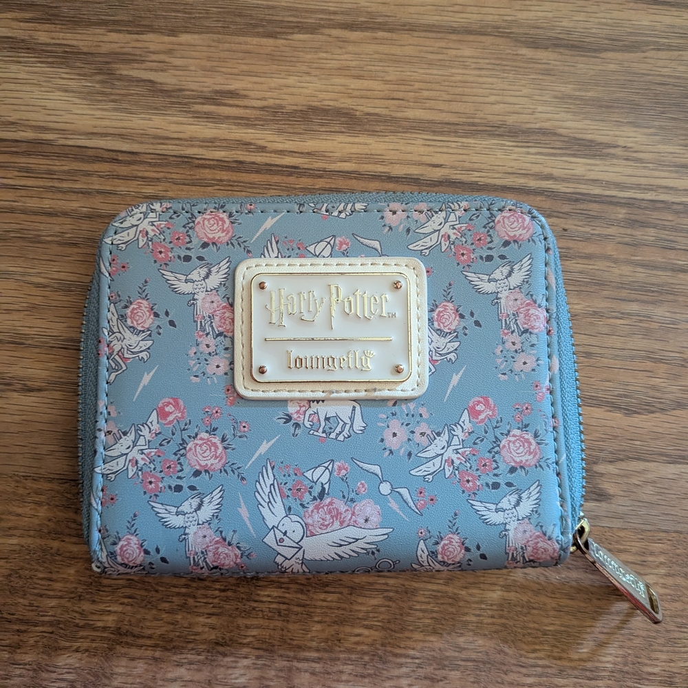 Loungefly Harry Potter Floral Wallet - Blue and Pink
